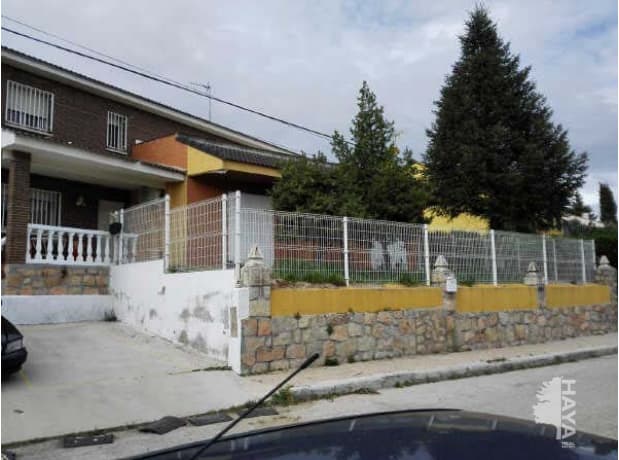 Chalet independiente en venta  m2 en El Casar, Guadalajara